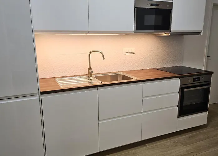 Memento With Private Bathrooms & Shared Kitchen Lägenhet *